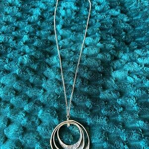 Versona Gold tone Pendant Necklace